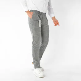 Slim Fit Dar Kesim Yan Cep Pileli Bej Kumaş Erkek Pantolon Siyah